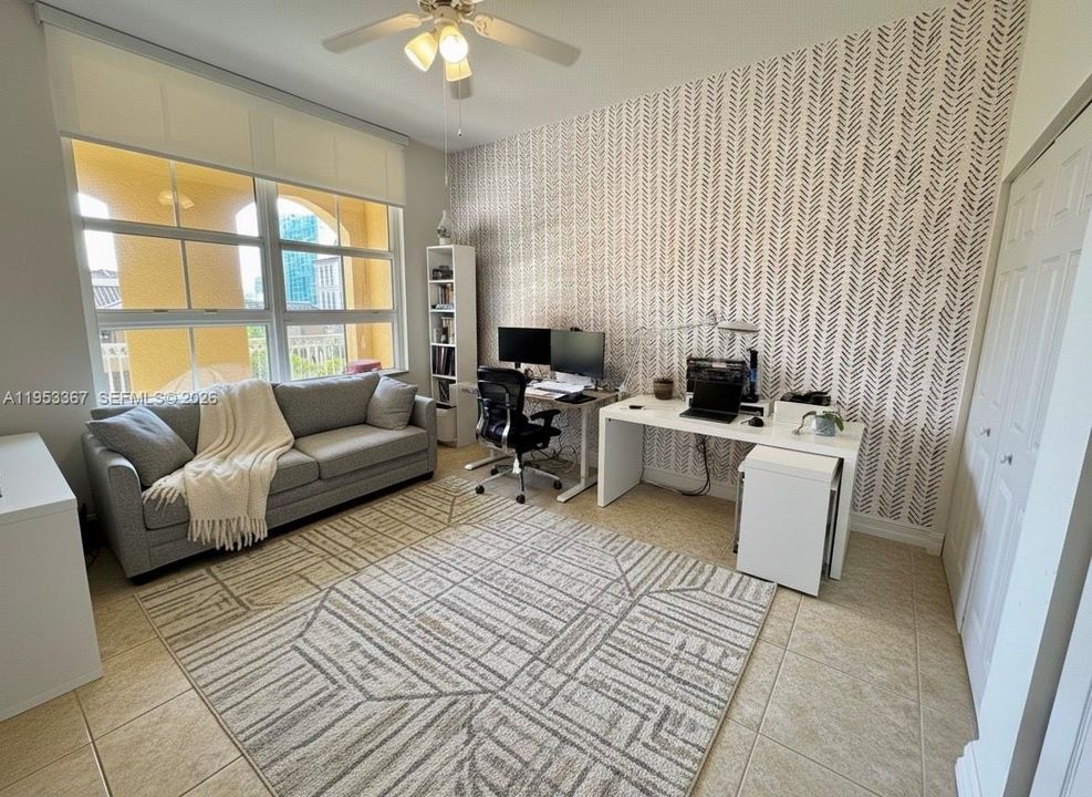 For Sale: $539,900 (2 beds, 2 baths, 1343 Square Feet)