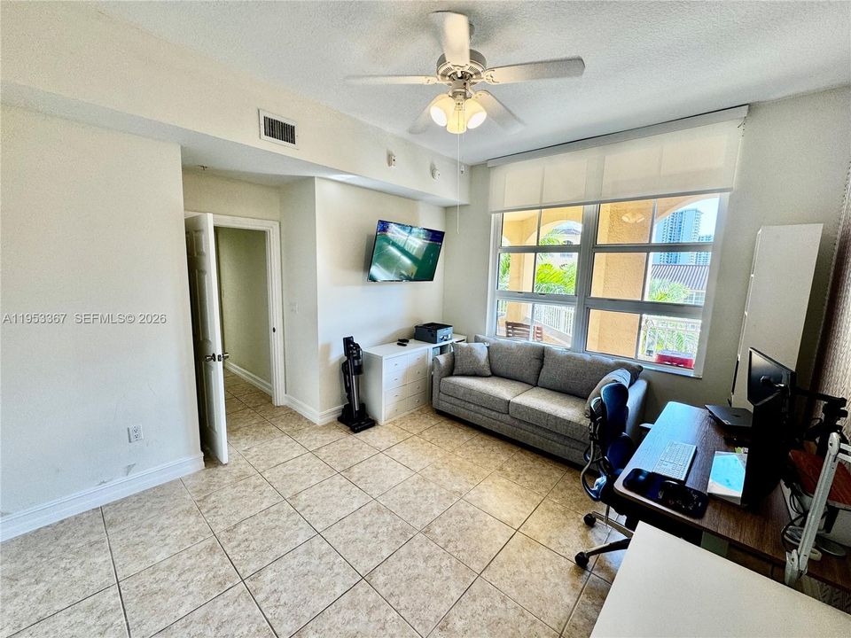 For Sale: $539,900 (2 beds, 2 baths, 1343 Square Feet)