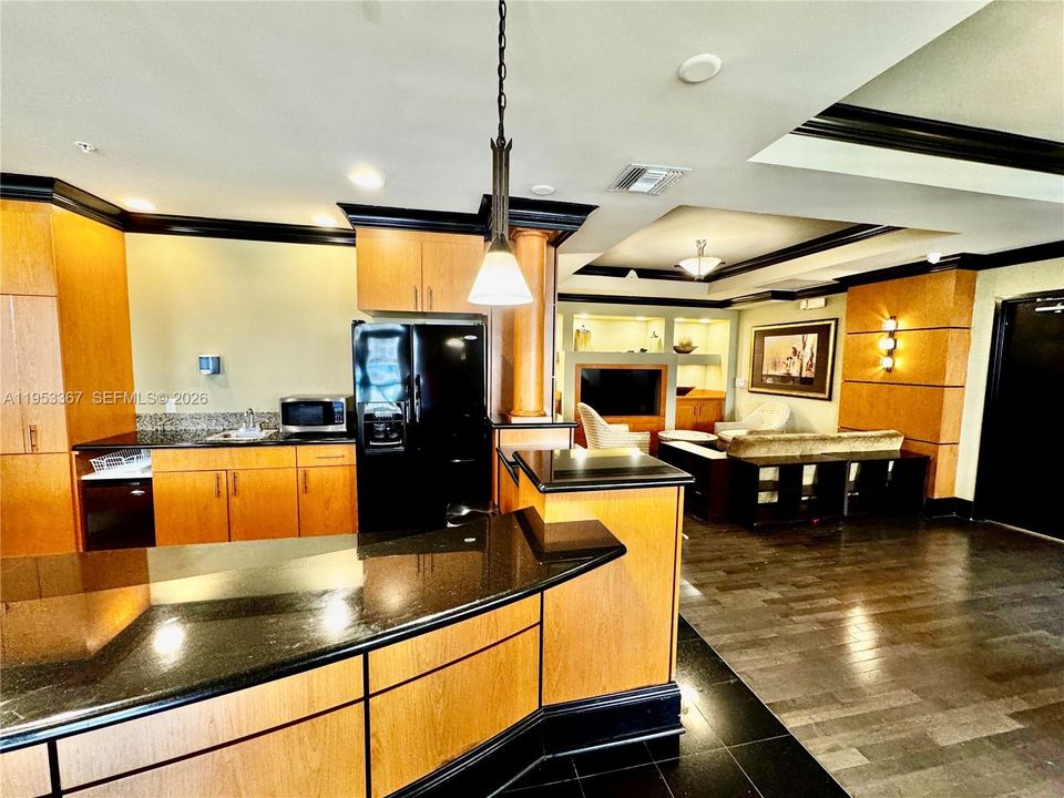 For Sale: $539,900 (2 beds, 2 baths, 1343 Square Feet)