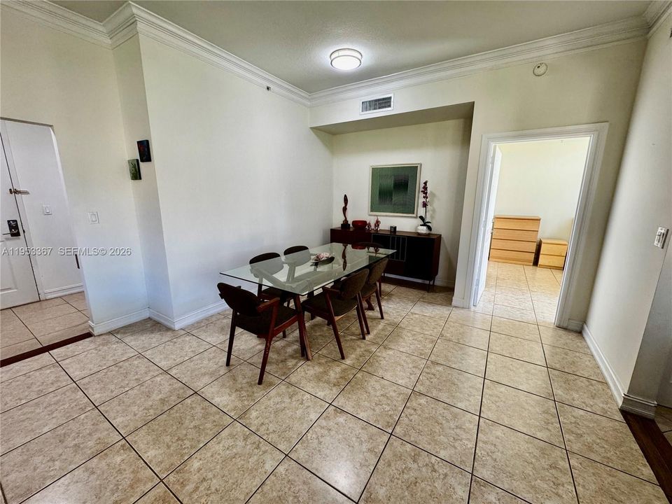 For Sale: $539,900 (2 beds, 2 baths, 1343 Square Feet)
