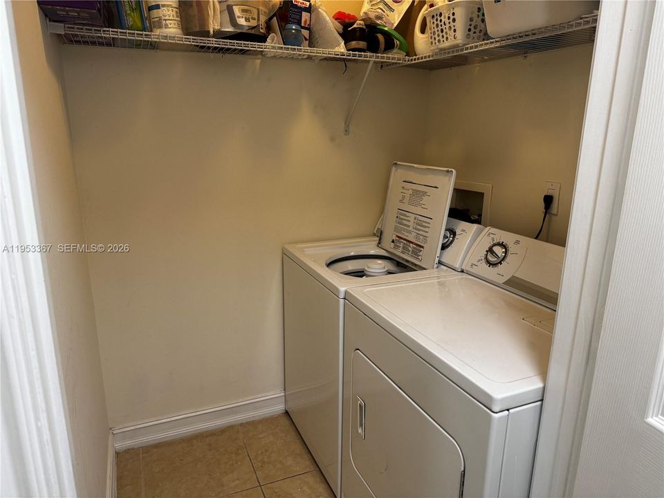 For Sale: $539,900 (2 beds, 2 baths, 1343 Square Feet)