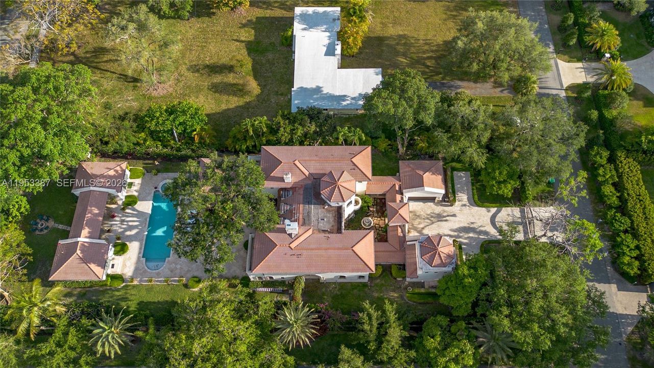 Недавно арендовано: $30,000 (9 спален, 9 ванн, 7357 Квадратных фут)