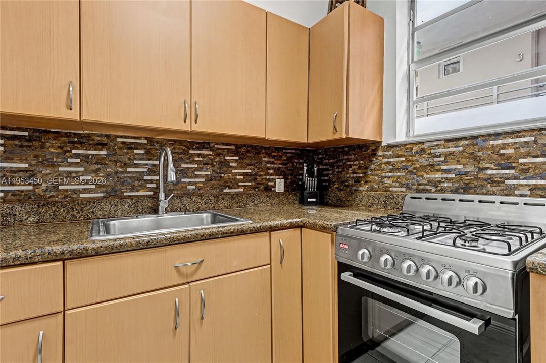 En Venta: $183,000 (0 camas, 1 baños, 445 Pies cuadrados)