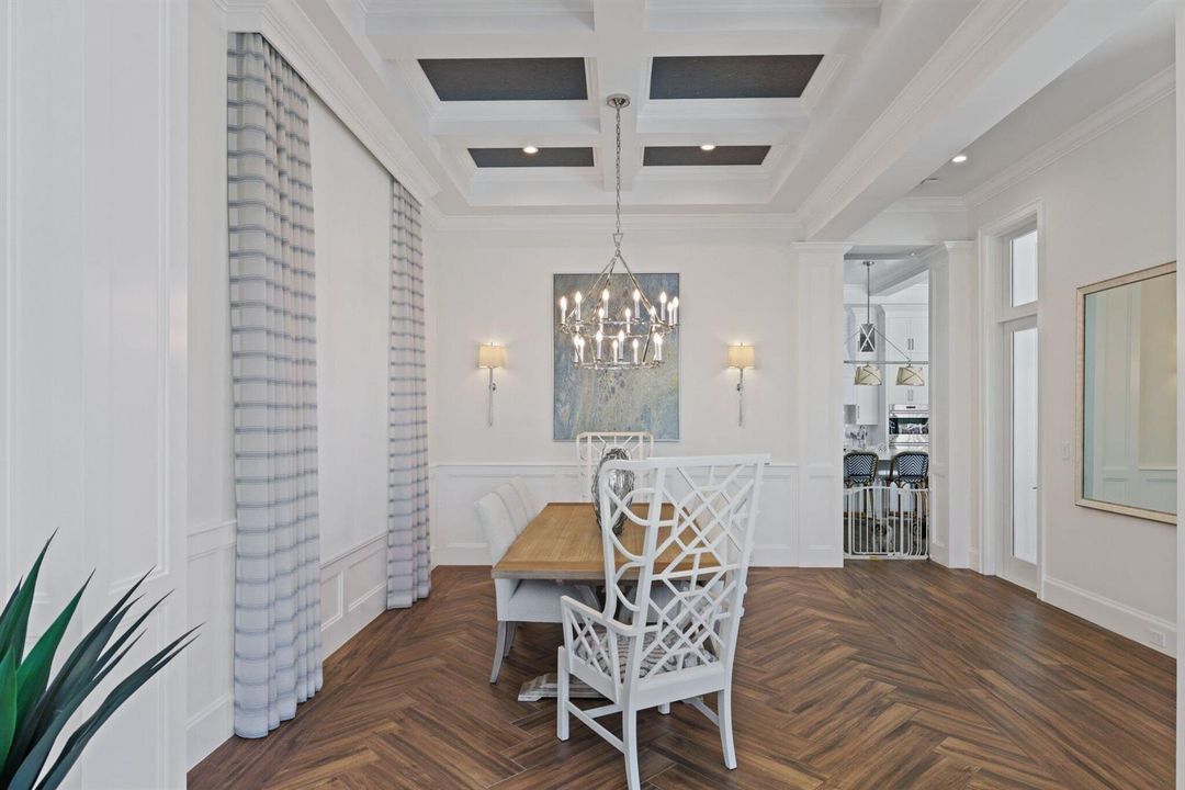 3700 Northeast 24th Ave - 17.jpg-SMALL