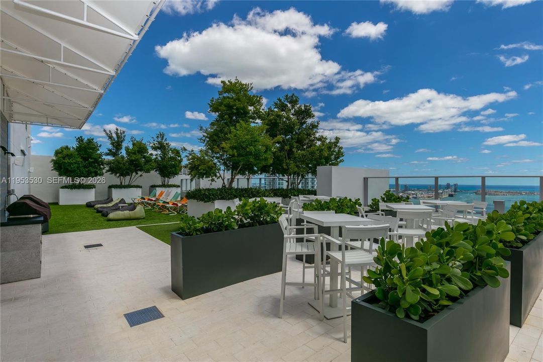 For Sale: $1,499,000 (3 beds, 3 baths, 1753 Square Feet)
