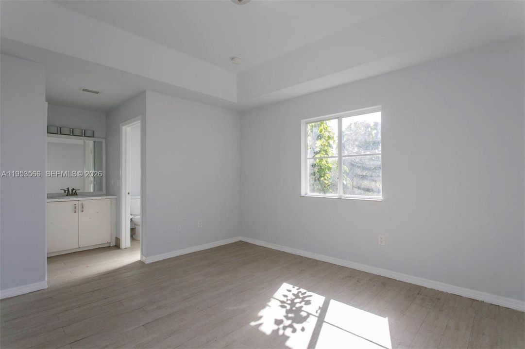 На продажу: $289,900 (3 спален, 2 ванн, 1509 Квадратных фут)