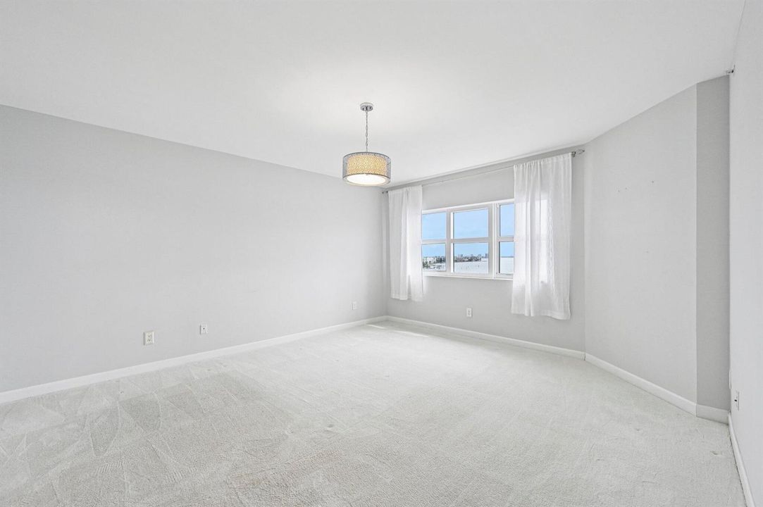 11-web-or-mls-Lake Shore Dr 1006-0406-01