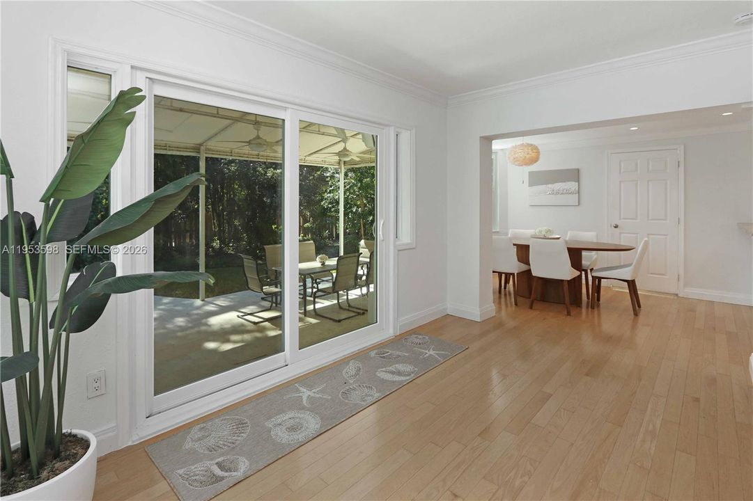 Activo con contrato: $1,149,000 (3 camas, 3 baños, 1915 Pies cuadrados)