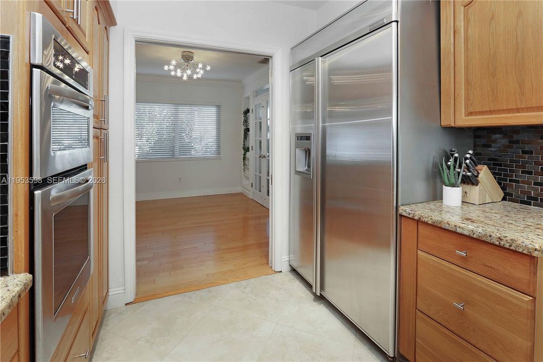 Activo con contrato: $1,149,000 (3 camas, 3 baños, 1915 Pies cuadrados)