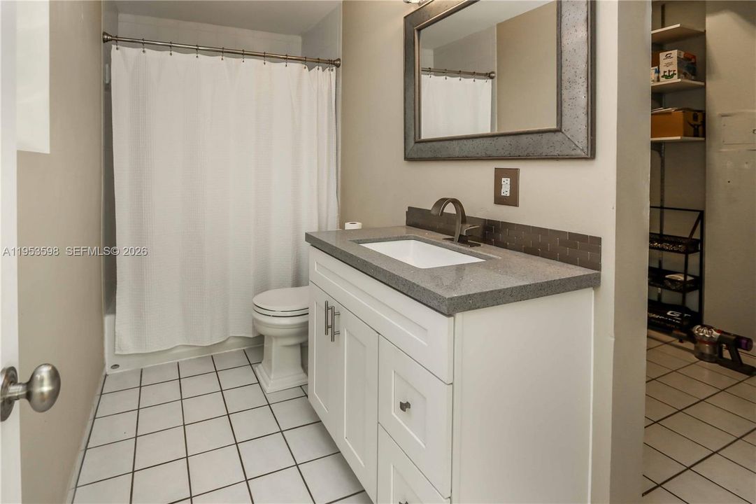 Activo con contrato: $1,149,000 (3 camas, 3 baños, 1915 Pies cuadrados)