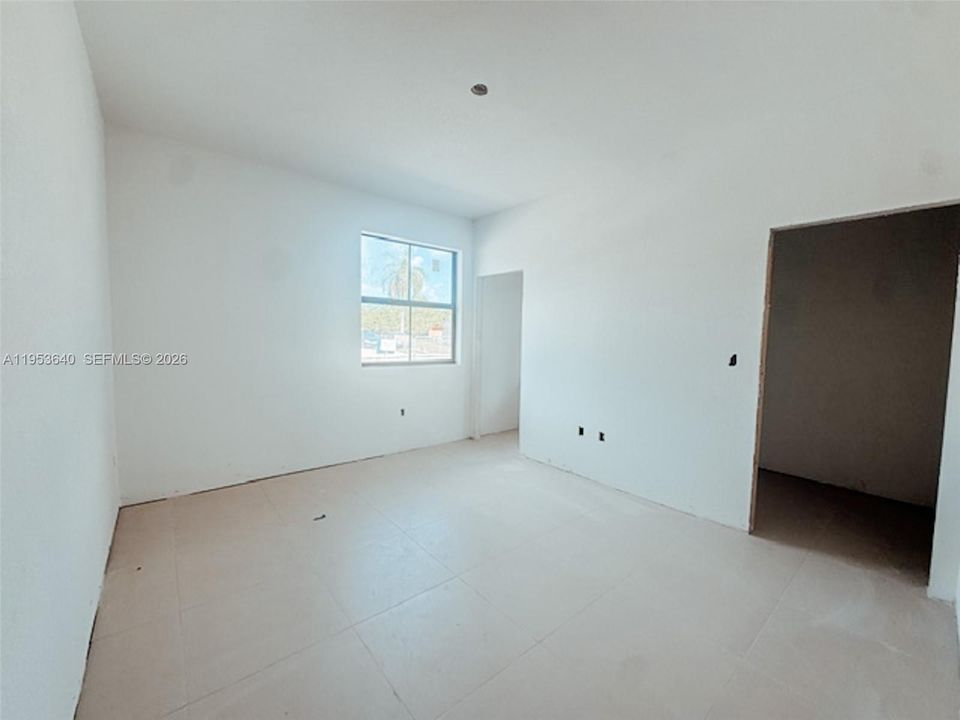 For Sale: $735,000 (4 beds, 3 baths, 1959 Square Feet)