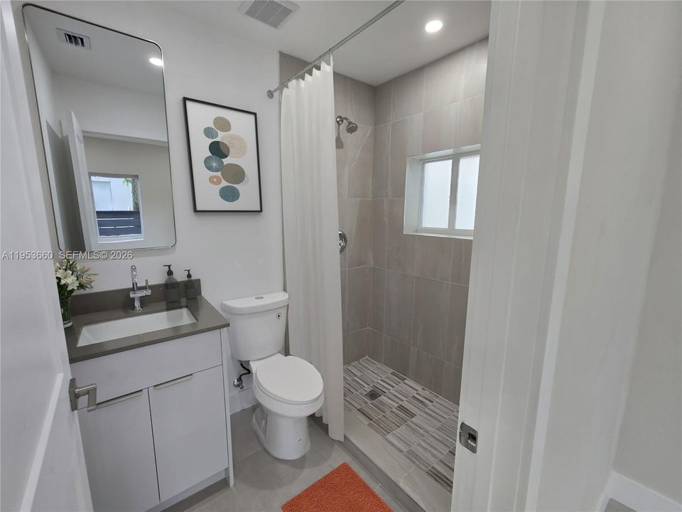 For Sale: $765,000 (4 beds, 3 baths, 1690 Square Feet)