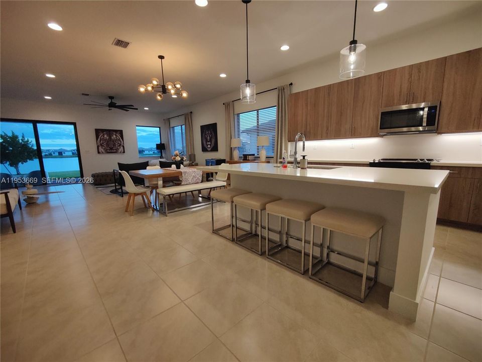 For Rent: $3,000 (4 beds, 2 baths, 0 Square Feet)