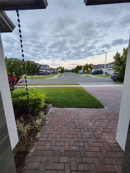 For Rent: $3,000 (4 beds, 2 baths, 0 Square Feet)