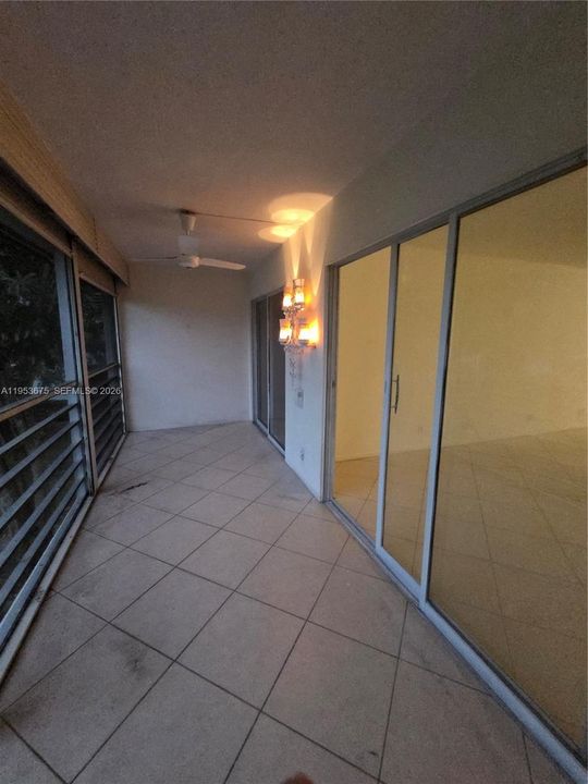 На продажу: $149,000 (2 спален, 2 ванн, 1291 Квадратных фут)