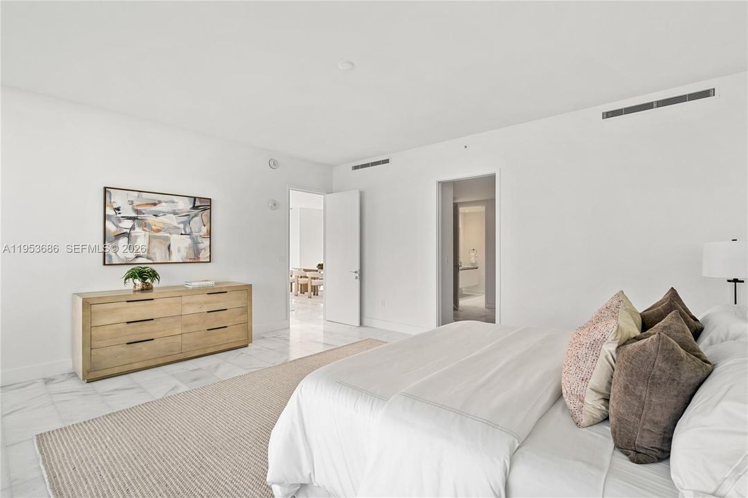 Activo con contrato: $4,450,000 (4 camas, 6 baños, 3796 Pies cuadrados)