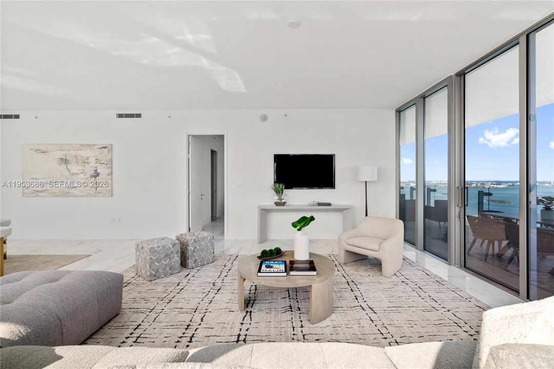 Activo con contrato: $4,450,000 (4 camas, 6 baños, 3796 Pies cuadrados)