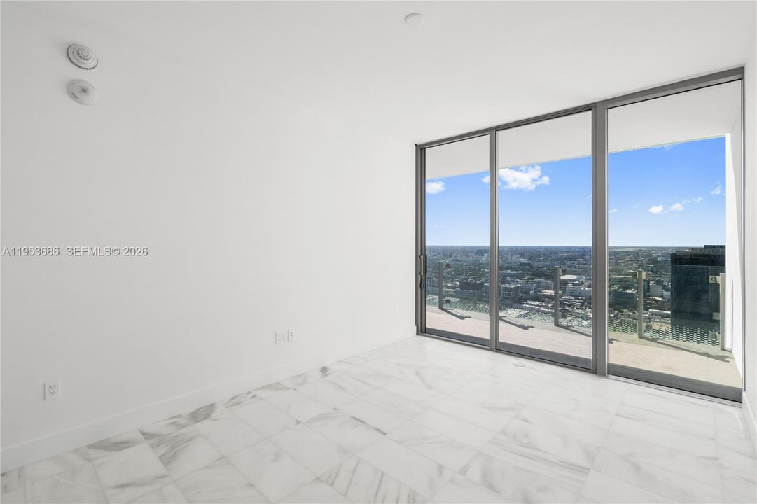 Activo con contrato: $4,450,000 (4 camas, 6 baños, 3796 Pies cuadrados)