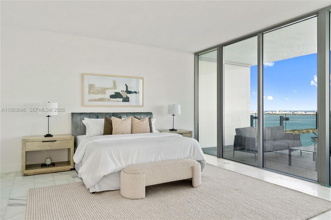Activo con contrato: $4,450,000 (4 camas, 6 baños, 3796 Pies cuadrados)
