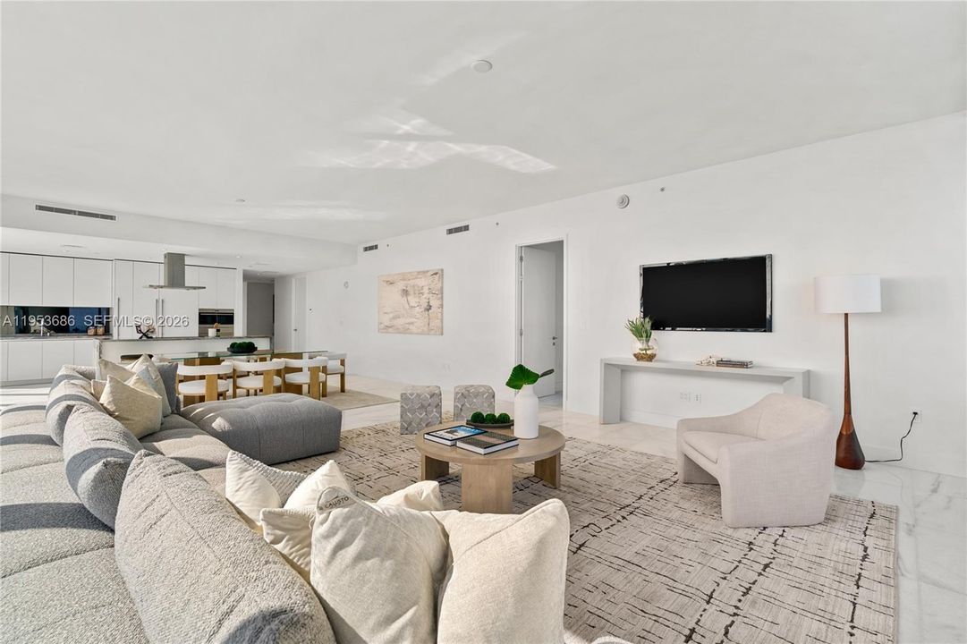 Activo con contrato: $4,450,000 (4 camas, 6 baños, 3796 Pies cuadrados)