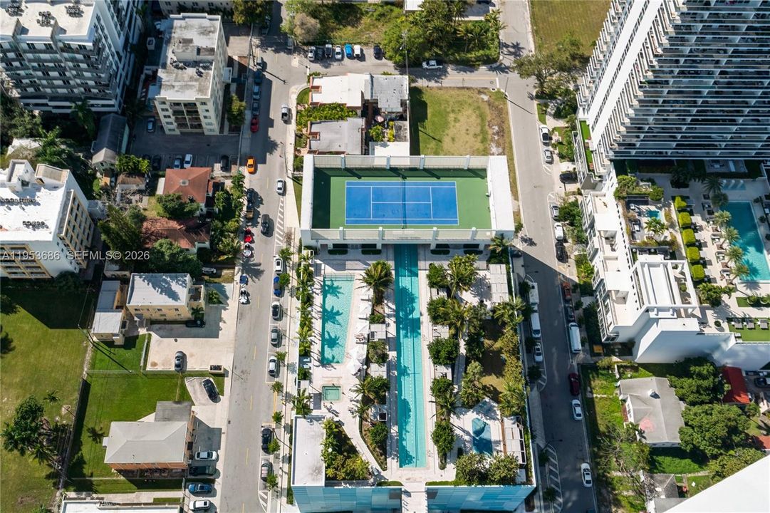 Activo con contrato: $4,450,000 (4 camas, 6 baños, 3796 Pies cuadrados)