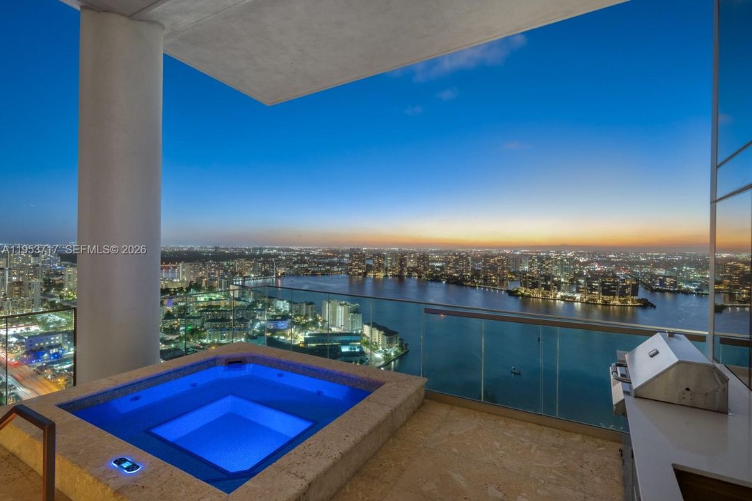 For Sale: $23,500,000 (5 beds, 7 baths, 6695 Square Feet)