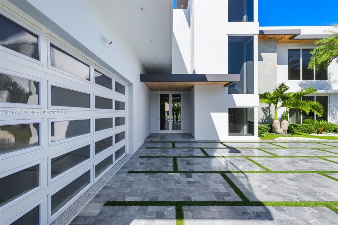 На продажу: $3,990,000 (5 спален, 5 ванн, 6414 Квадратных фут)