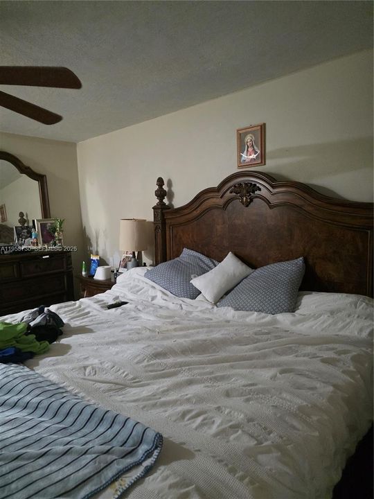 For Sale: $150,000 (1 beds, 1 baths, 794 Square Feet)