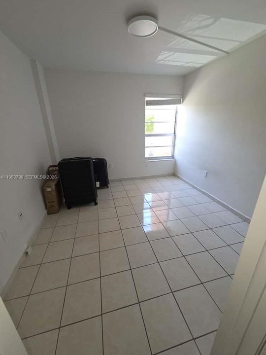 Activo con contrato: $199,000 (2 camas, 2 baños, 793 Pies cuadrados)