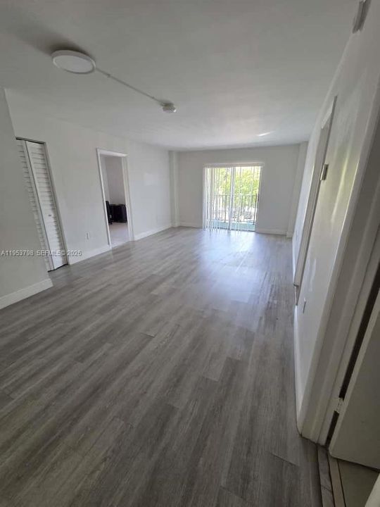 Activo con contrato: $199,000 (2 camas, 2 baños, 793 Pies cuadrados)