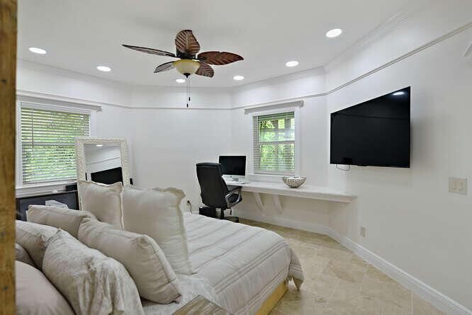 4330 SW Thistle Terrace Palm-small-025-0