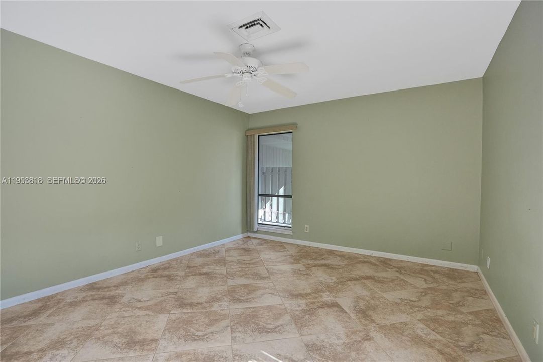 En Venta: $824,950 (2 camas, 2 baños, 2009 Pies cuadrados)