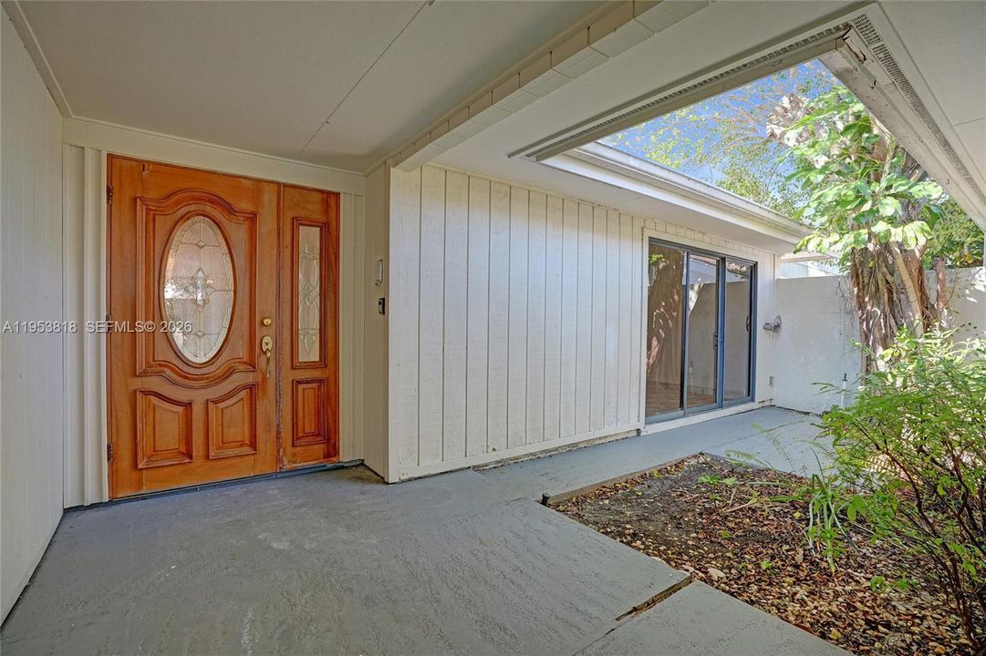 En Venta: $824,950 (2 camas, 2 baños, 2009 Pies cuadrados)