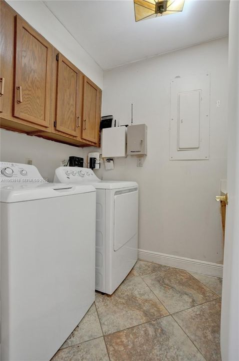 En Venta: $824,950 (2 camas, 2 baños, 2009 Pies cuadrados)
