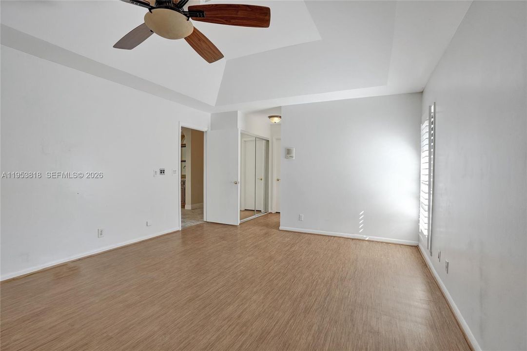 En Venta: $824,950 (2 camas, 2 baños, 2009 Pies cuadrados)