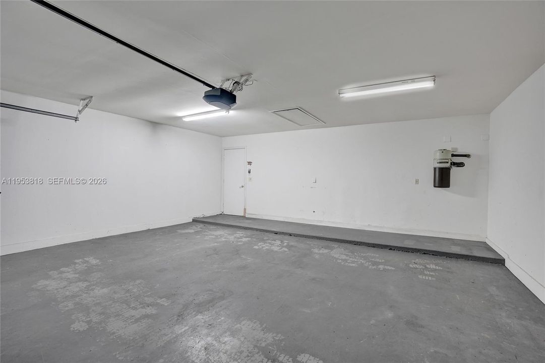 En Venta: $824,950 (2 camas, 2 baños, 2009 Pies cuadrados)