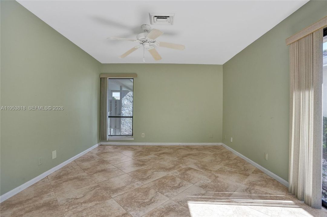 En Venta: $824,950 (2 camas, 2 baños, 2009 Pies cuadrados)