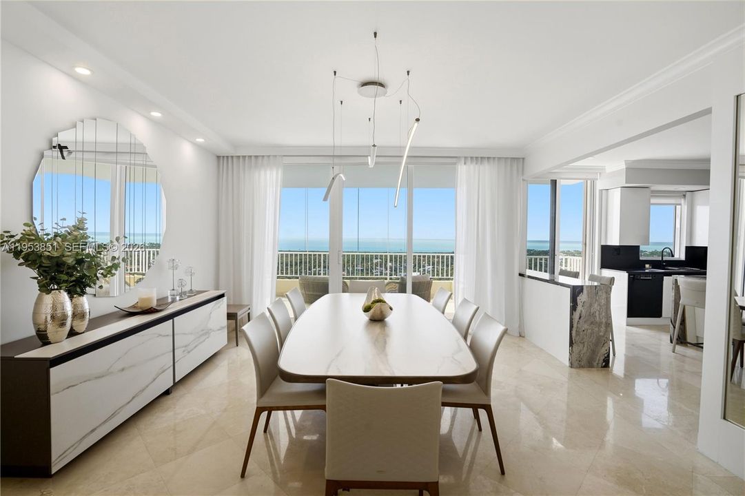 Activo con contrato: $3,600,000 (2 camas, 2 baños, 2100 Pies cuadrados)