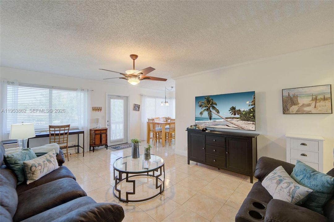 En Venta: $149,900 (2 camas, 1 baños, 848 Pies cuadrados)