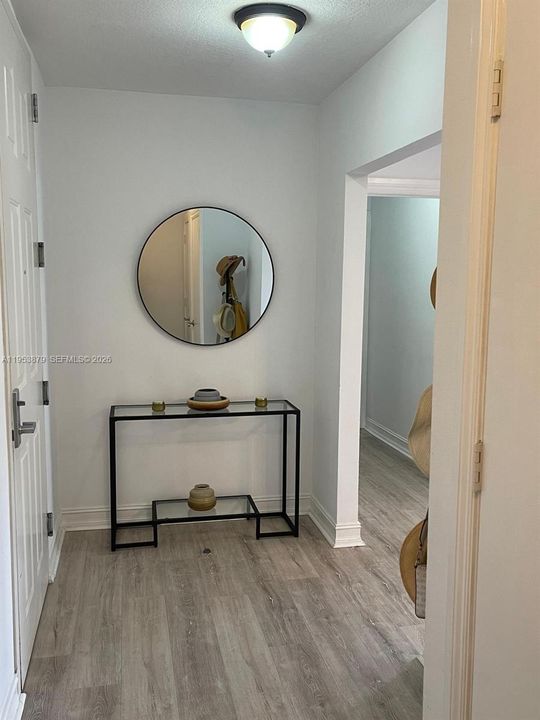 For Sale: $550,000 (2 beds, 2 baths, 1343 Square Feet)