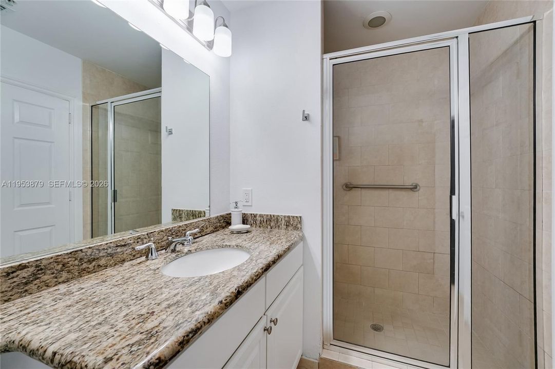 For Sale: $550,000 (2 beds, 2 baths, 1343 Square Feet)