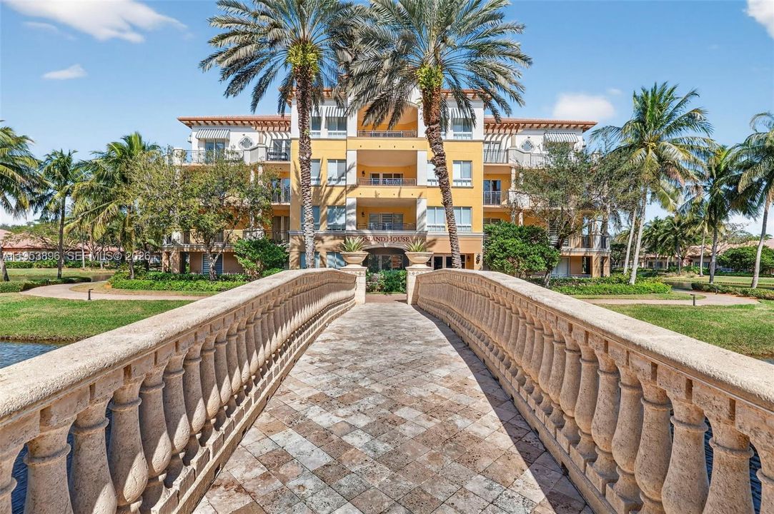 На продажу: $650,000 (2 спален, 2 ванн, 1625 Квадратных фут)