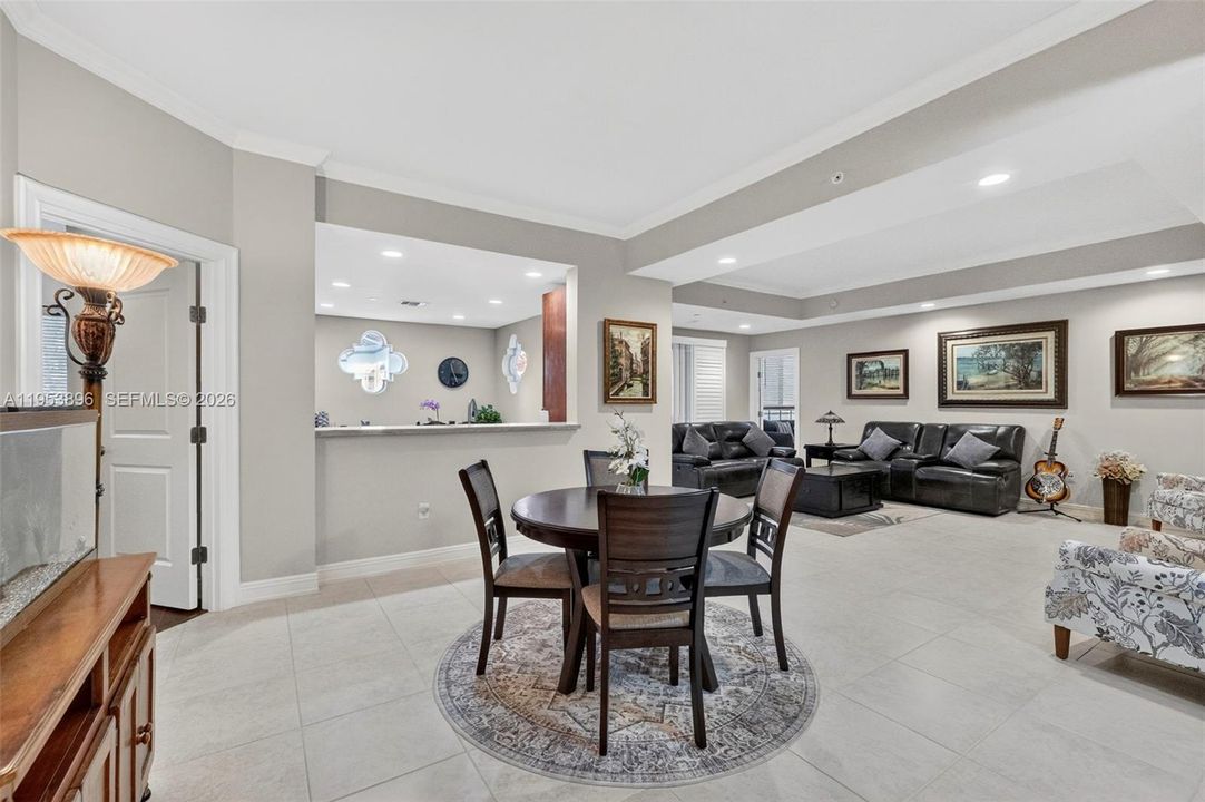 На продажу: $650,000 (2 спален, 2 ванн, 1625 Квадратных фут)