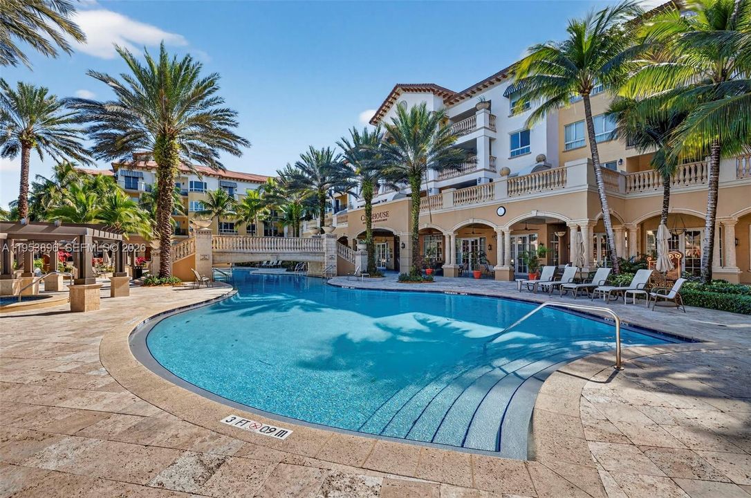 На продажу: $650,000 (2 спален, 2 ванн, 1625 Квадратных фут)