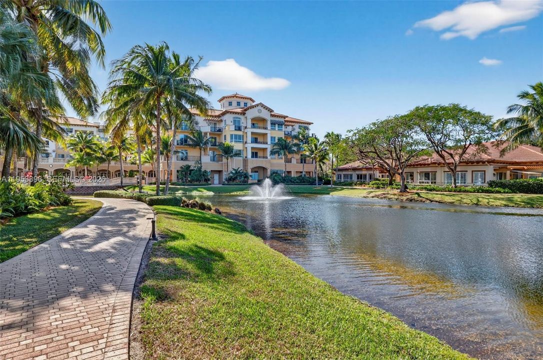 На продажу: $650,000 (2 спален, 2 ванн, 1625 Квадратных фут)