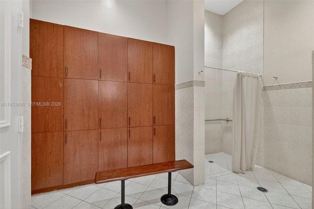 На продажу: $650,000 (2 спален, 2 ванн, 1625 Квадратных фут)