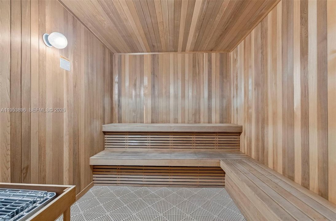 На продажу: $650,000 (2 спален, 2 ванн, 1625 Квадратных фут)