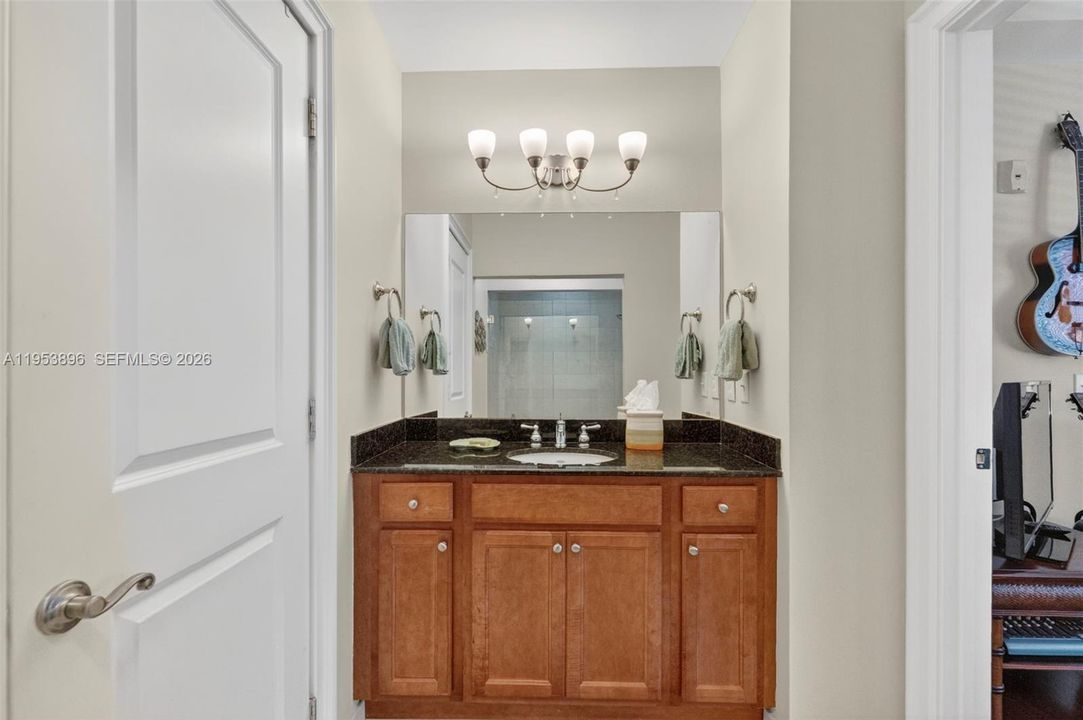 На продажу: $650,000 (2 спален, 2 ванн, 1625 Квадратных фут)