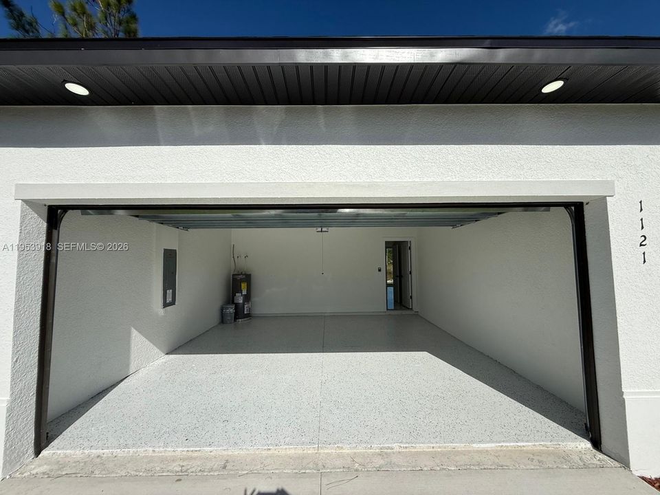 For Rent: $1,950 (4 beds, 2 baths, 0 Square Feet)