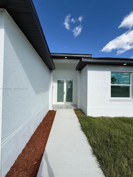 For Rent: $1,950 (4 beds, 2 baths, 0 Square Feet)